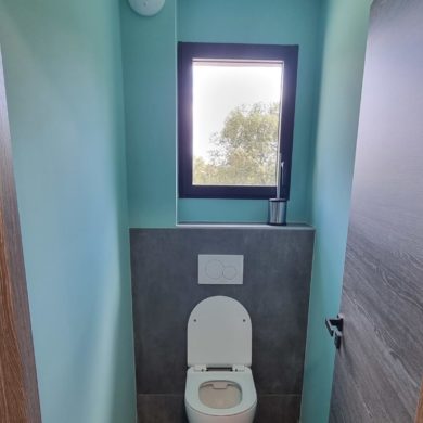 WC JUNAS NIMES GARD PLOMBIER CHAUFFAGISTE CLIMATISATION HITACHI BGPC