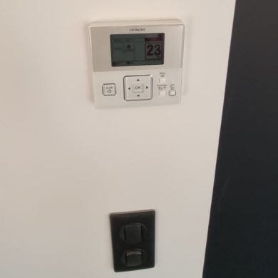 THERMOSTAT JUNAS CHAUFFAGISTE CLIMATISATION HITACHI BGPC