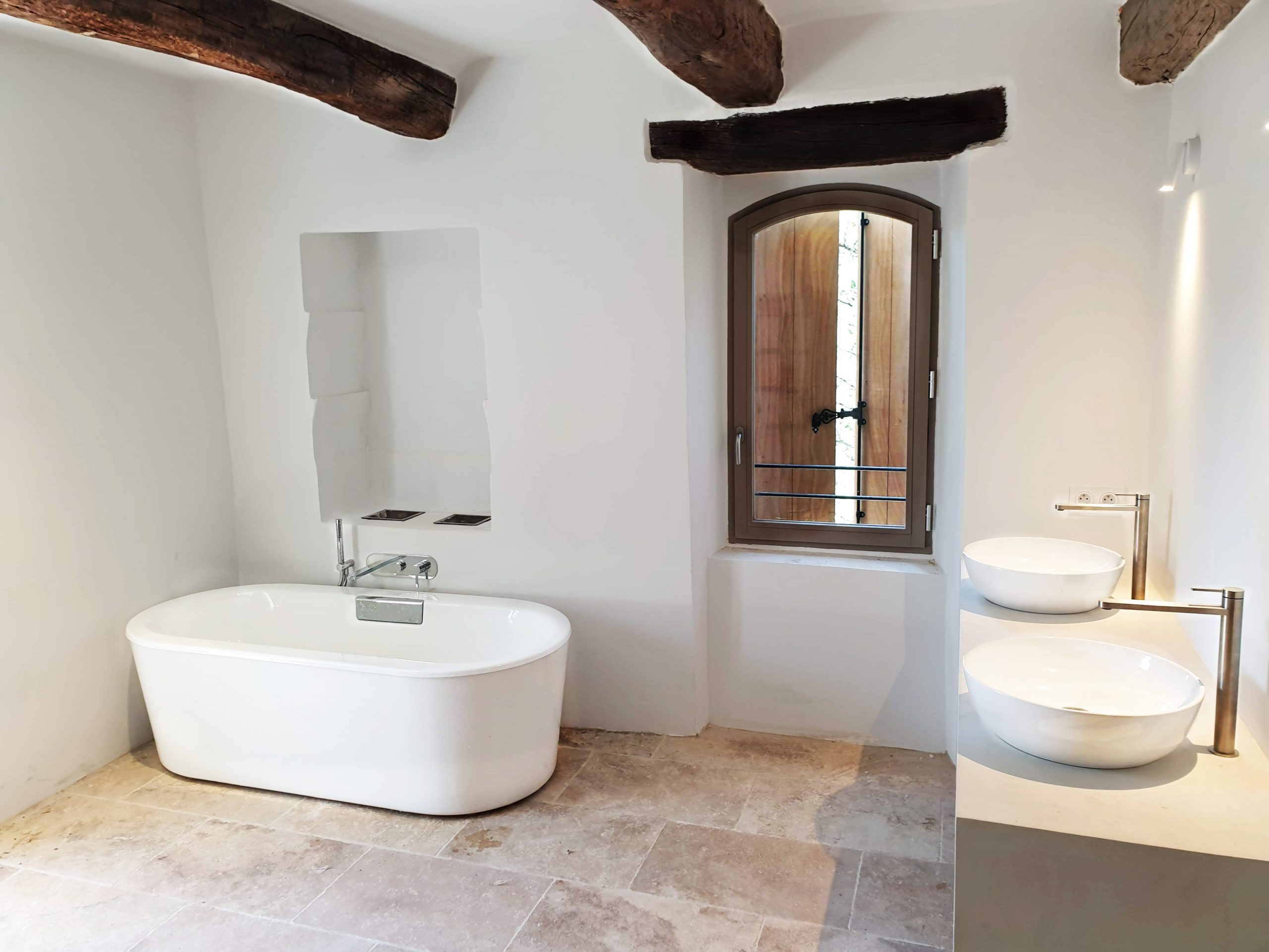 BG PLOMBERIE ET CHAUFFAGE NIMES BAIGNOIRE VASQUE BGPC GARD RENOVATION MAS PLOMBERIE